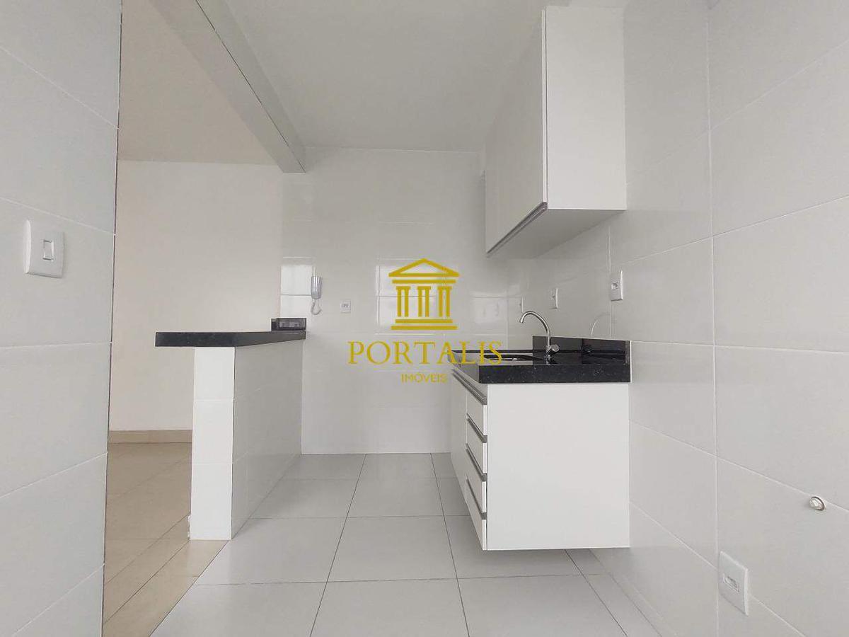 Apartamento, Sagrada Família, 1 Quarto, 1 Vaga, 1 Suíte