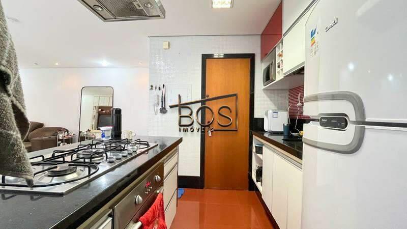 Apartamento, Funcionários, 2 Quartos, 2 Vagas, 1 Suíte