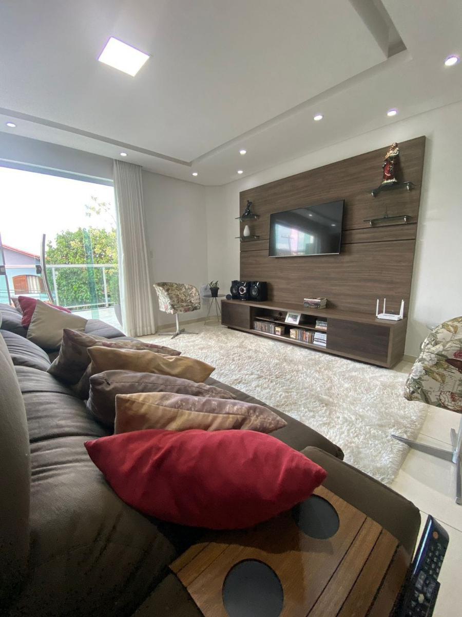 Casa, Novo Glória, 4 Quartos, 5 Vagas, 1 Suíte