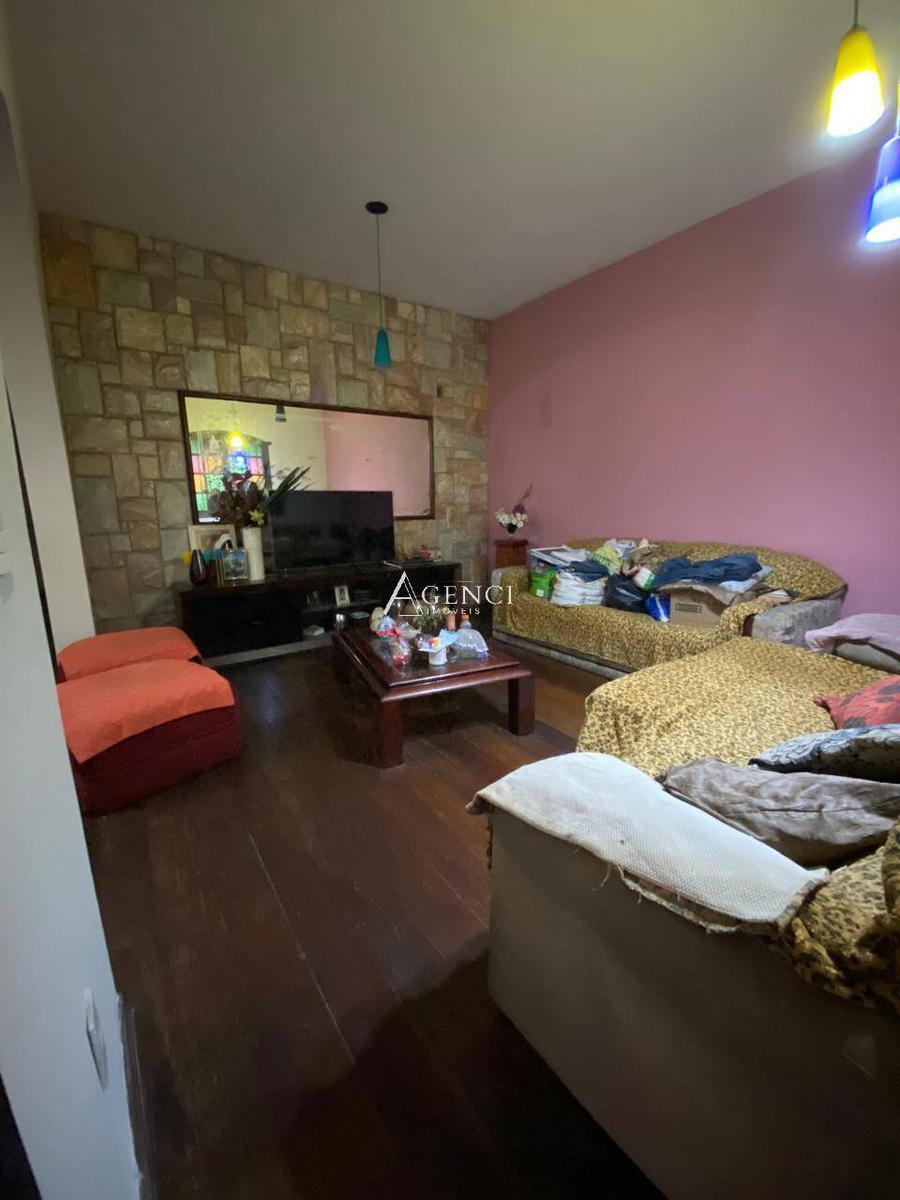 Casa, Camargos, 3 Quartos, 0 Vaga, 1 Suíte