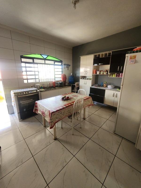 Casa, Nacional, 3 Quartos, 4 Vagas, 1 Suíte