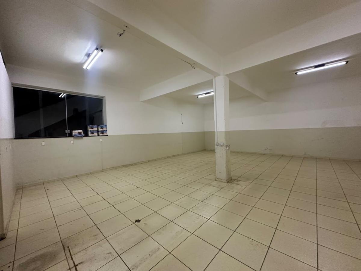 Andar, Centro, 0 Quarto, 0 Vaga