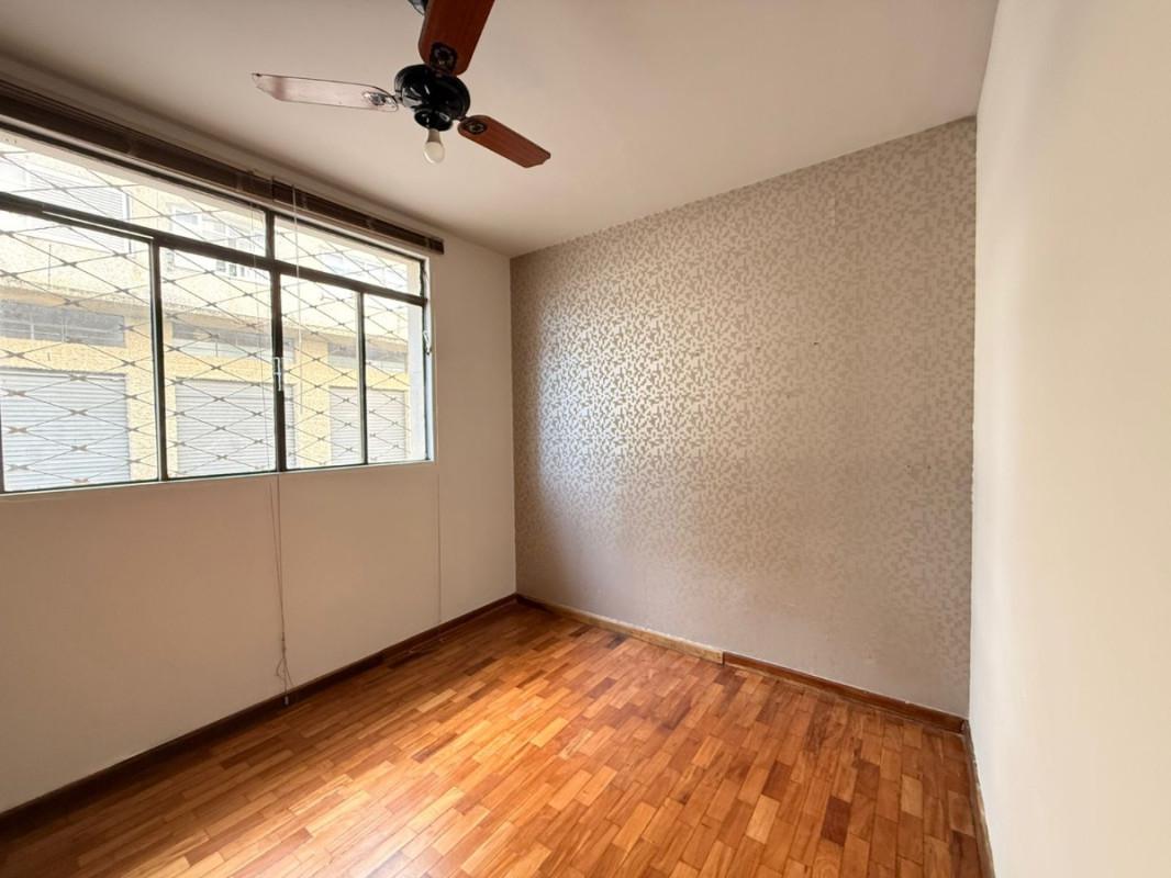 Apartamento, Sagrada Família, 2 Quartos, 1 Vaga