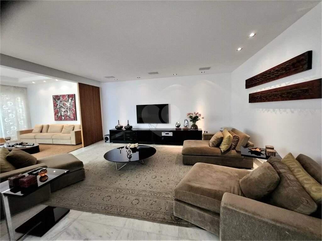 Casa, Comiteco, 5 Quartos, 4 Vagas, 3 Suítes