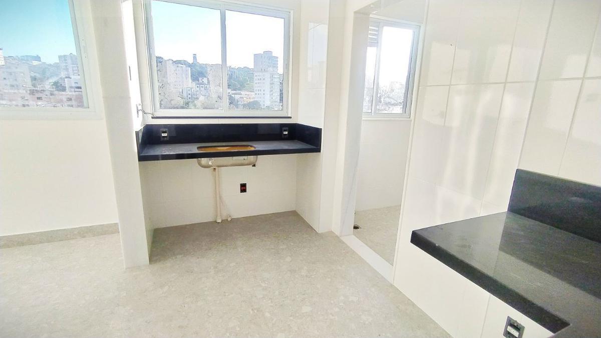 Apartamento, Vila Paris, 2 Quartos, 2 Vagas, 2 Suítes