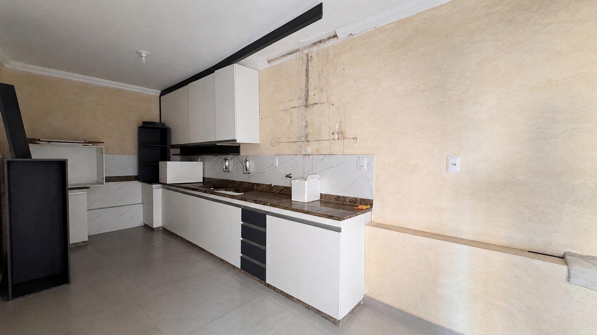 Apartamento, Luxemburgo, 4 Quartos, 1 Vaga, 1 Suíte