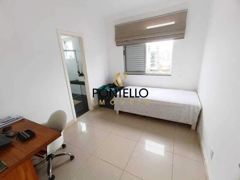 Apartamento, Jaraguá, 4 Quartos, 3 Vagas, 2 Suítes