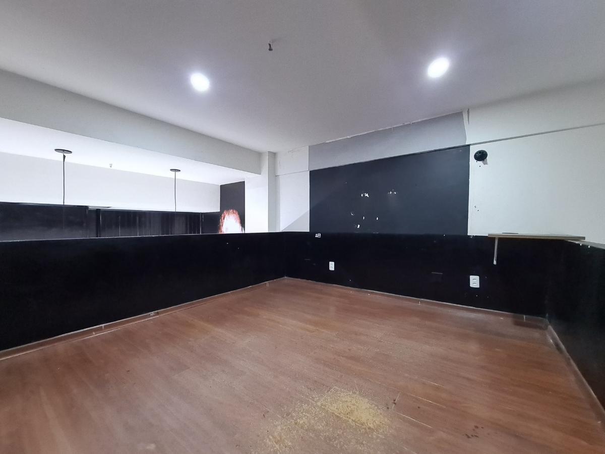 Sala, Barro Preto, 1 Quarto, 0 Vaga