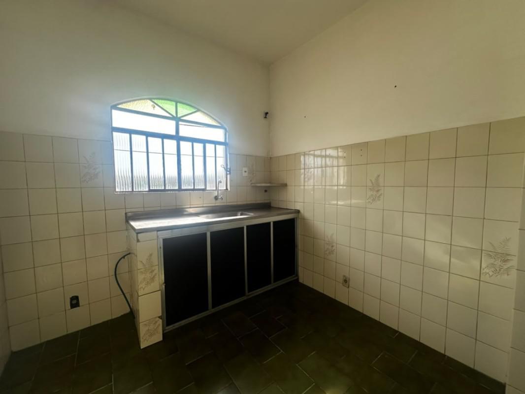Casa, São Geraldo, 2 Quartos, 0 Vaga