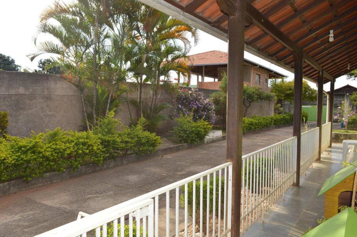 Casa, Trevo, 2 Quartos, 10 Vagas, 1 Suíte