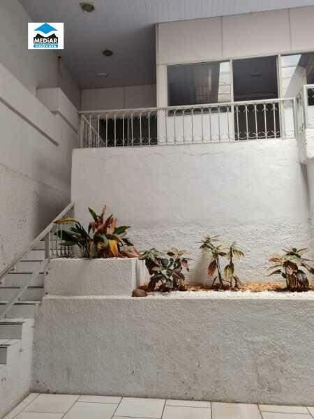 Casa, Luxemburgo, 5 Quartos, 3 Vagas, 1 Suíte