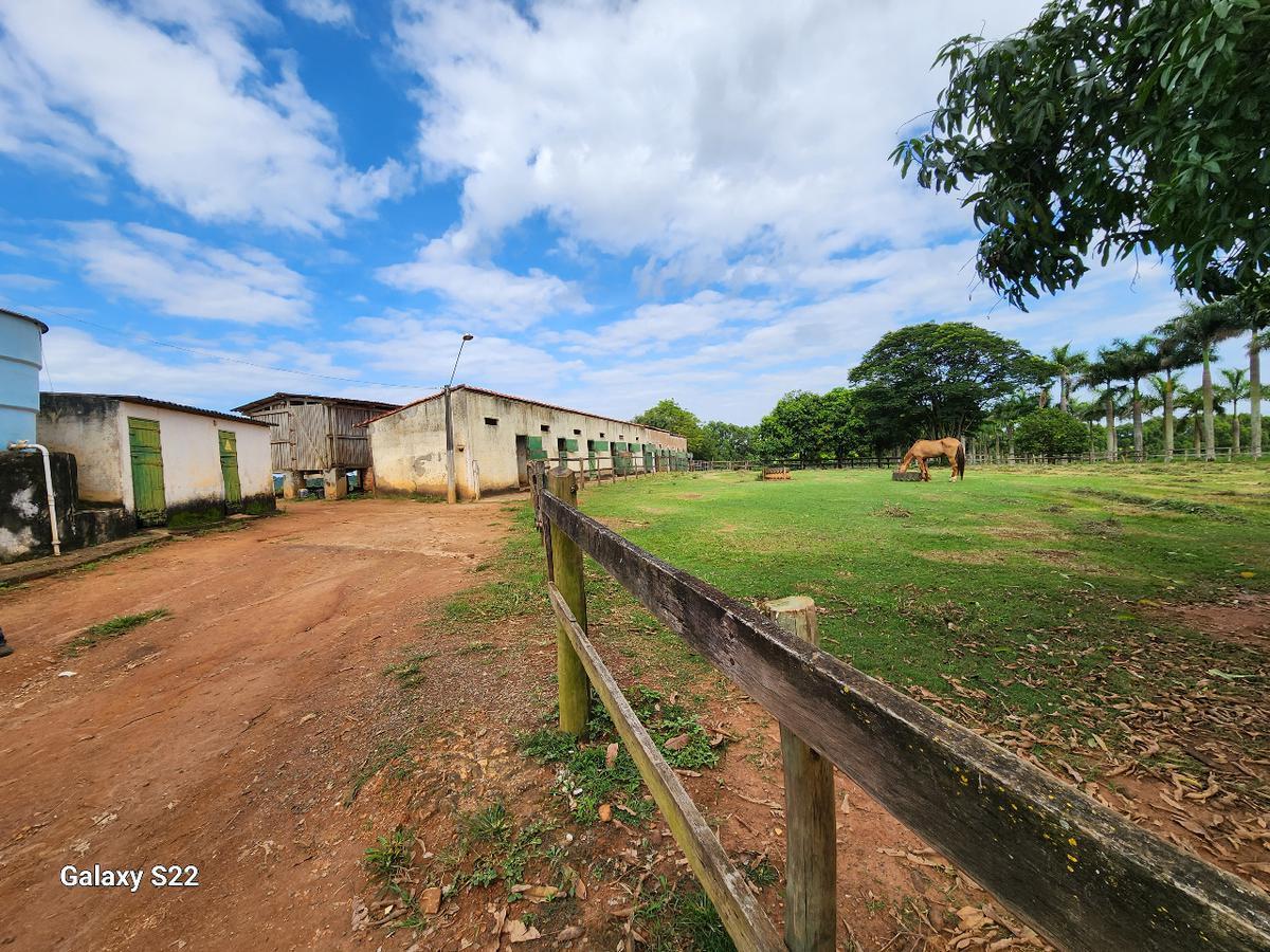 Fazenda, Centro, 2 Quartos, 0 Vaga