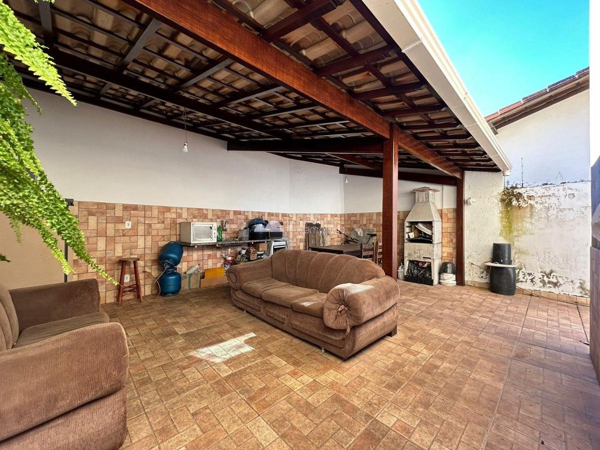 Casa, Santa Amélia, 2 Quartos, 3 Vagas