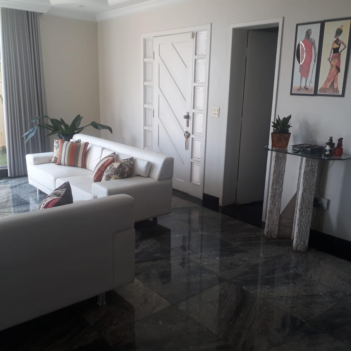 Casa, Heliópolis, 4 Quartos, 4 Vagas, 1 Suíte