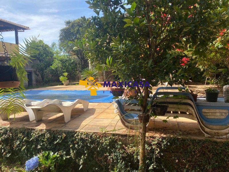 Casa, Trevo, 3 Quartos, 6 Vagas, 1 Suíte