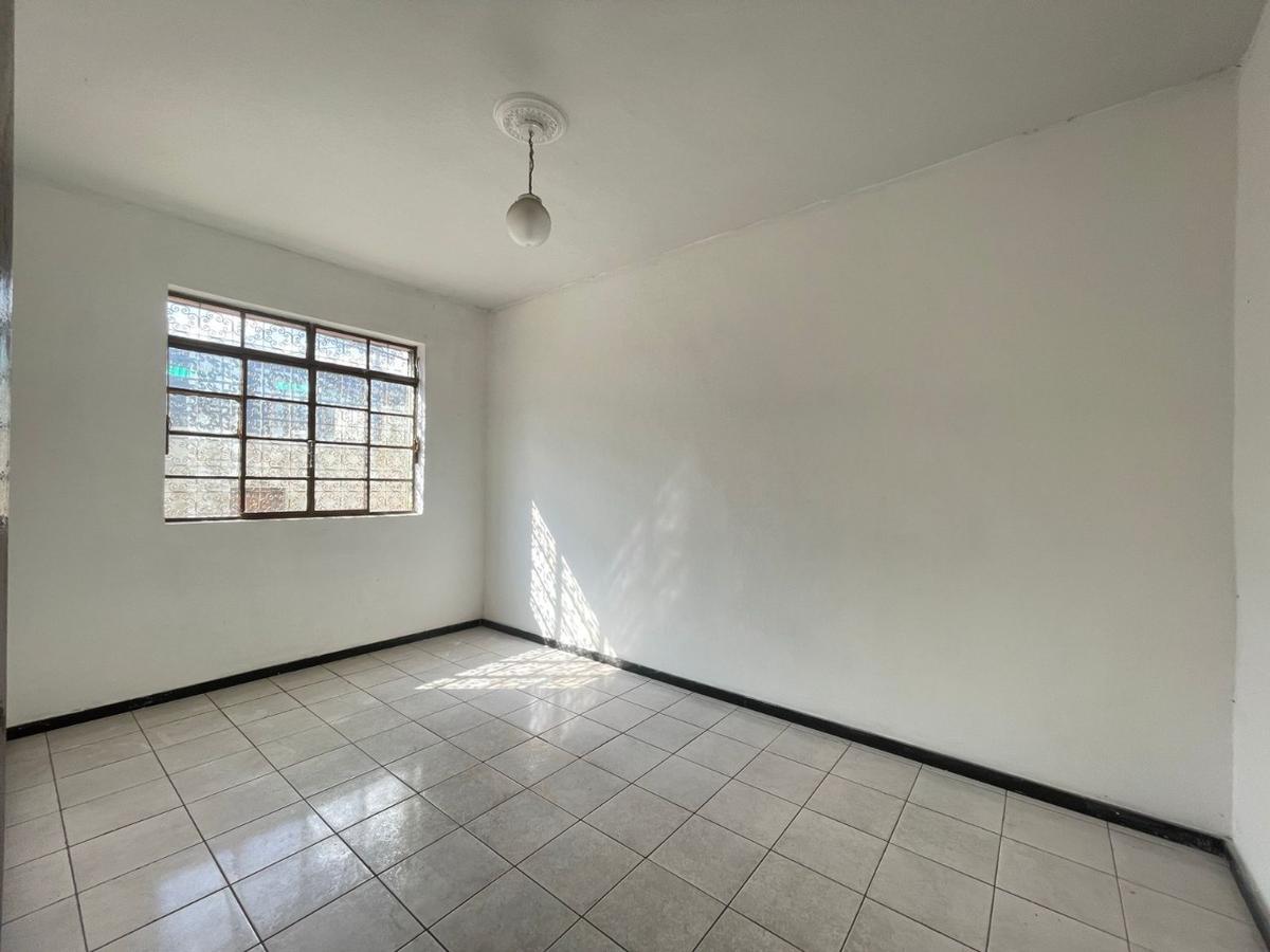 Prédio, Sagrada Família, 3 Quartos, 0 Vaga