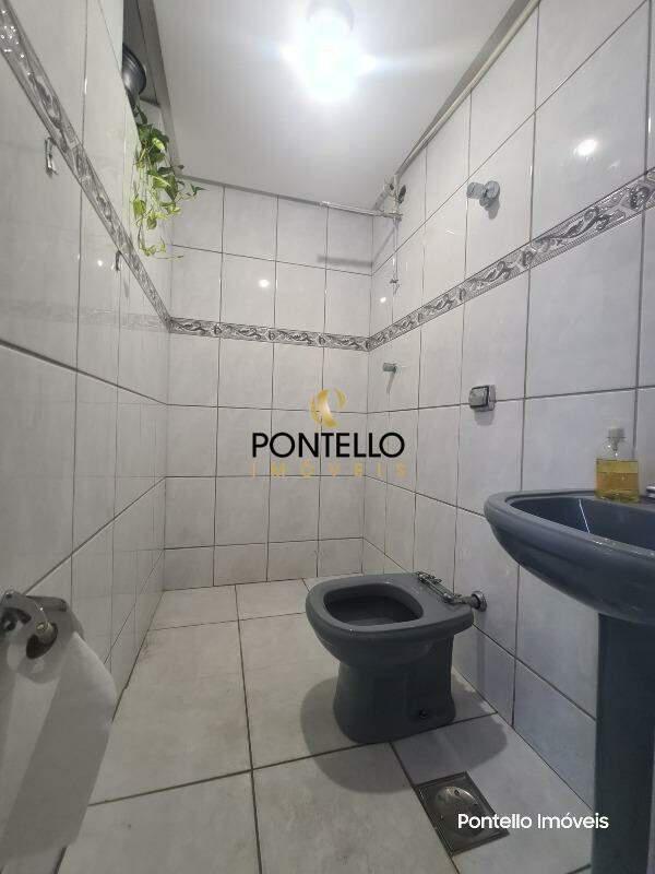 Casa, Caiçaras, 5 Quartos, 4 Vagas, 1 Suíte