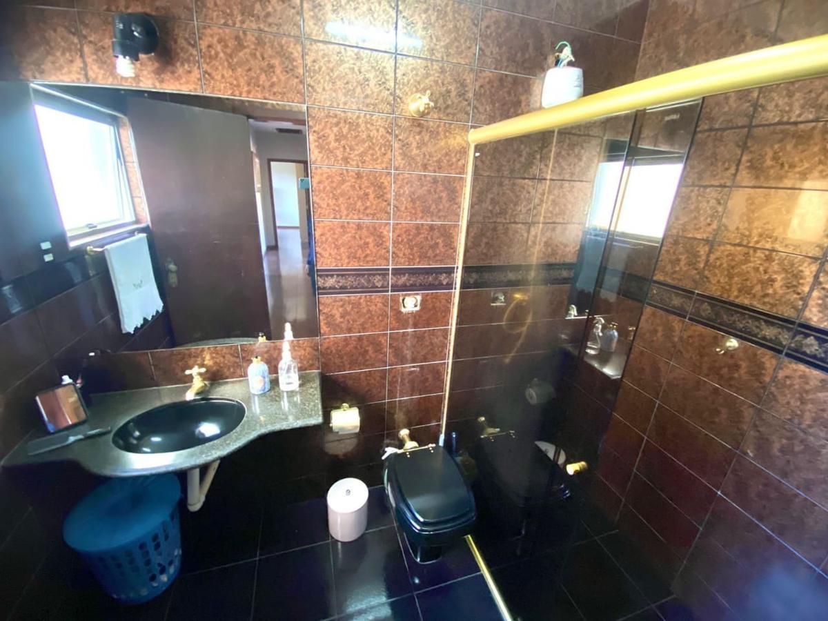 Casa, Caiçaras, 5 Quartos, 7 Vagas, 1 Suíte