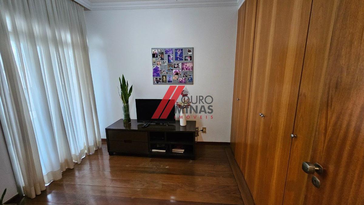 Cobertura, Funcionários, 4 Quartos, 4 Vagas, 1 Suíte