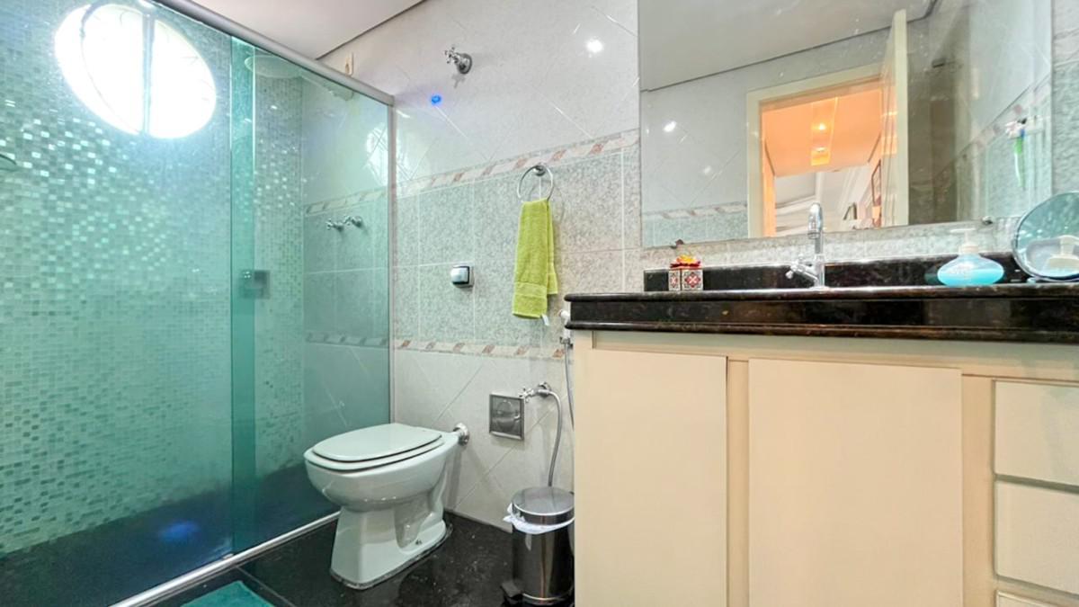 Casa, Planalto, 3 Quartos, 2 Vagas, 1 Suíte