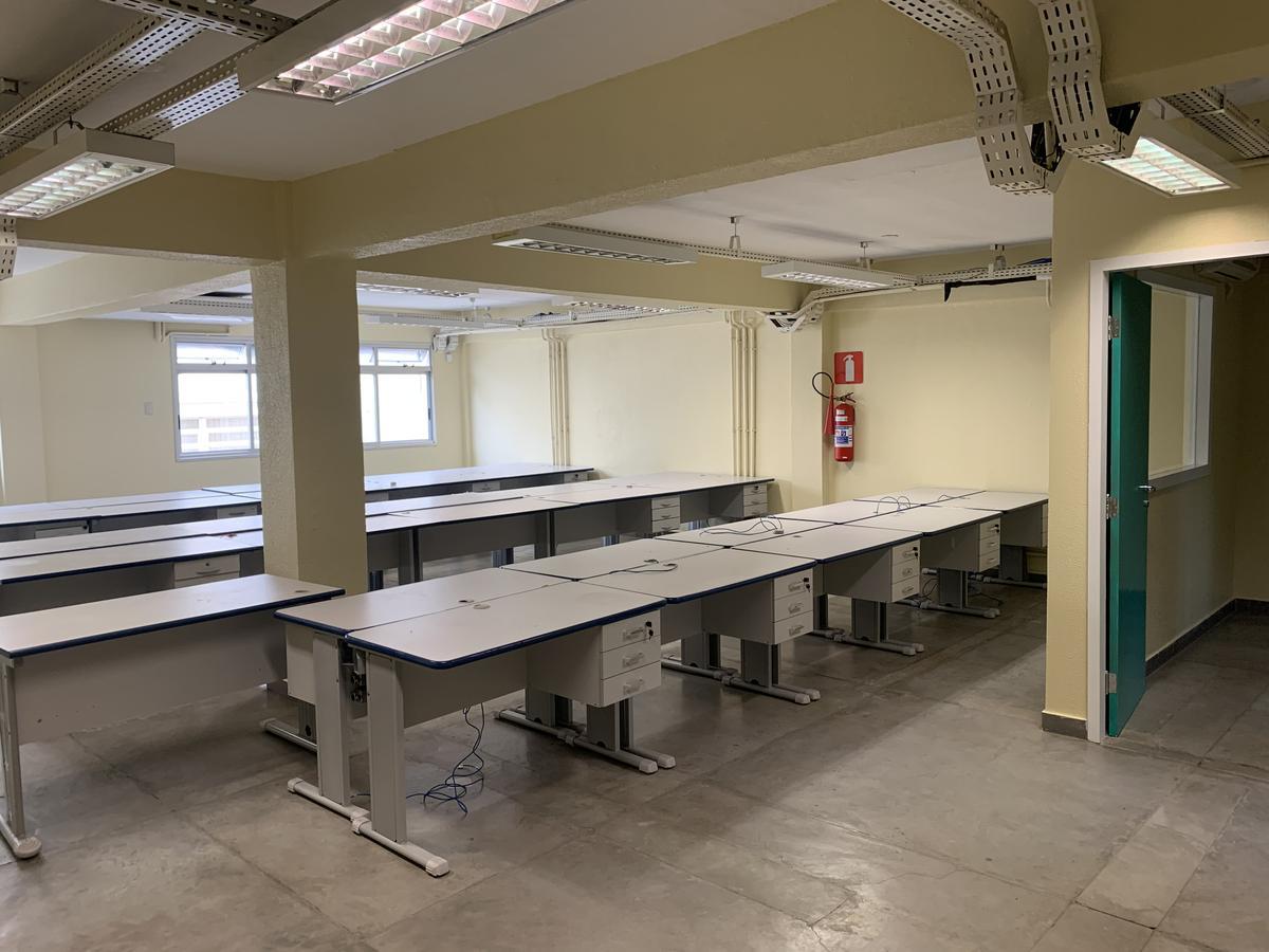 Prédio, Prado, 4 Vagas