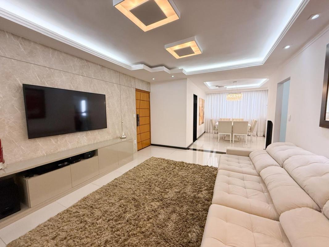 Apartamento, Castelo, 3 Quartos, 2 Vagas, 1 Suíte