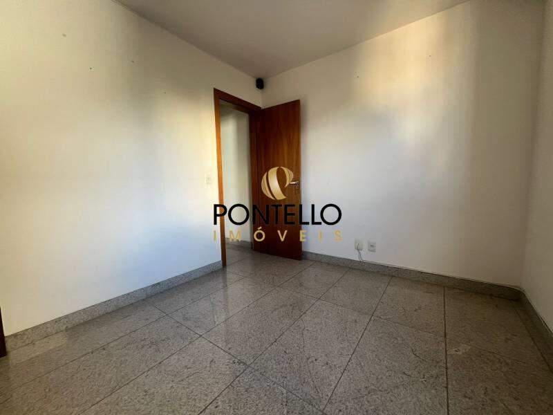 Apartamento, Sagrada Família, 3 Quartos, 2 Vagas, 1 Suíte