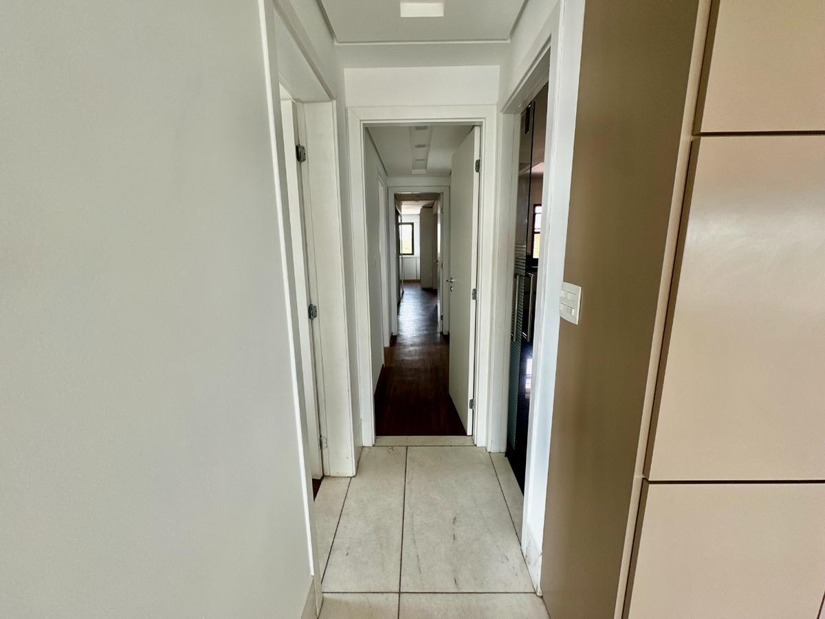 Apartamento, São José, 4 Quartos, 3 Vagas, 3 Suítes