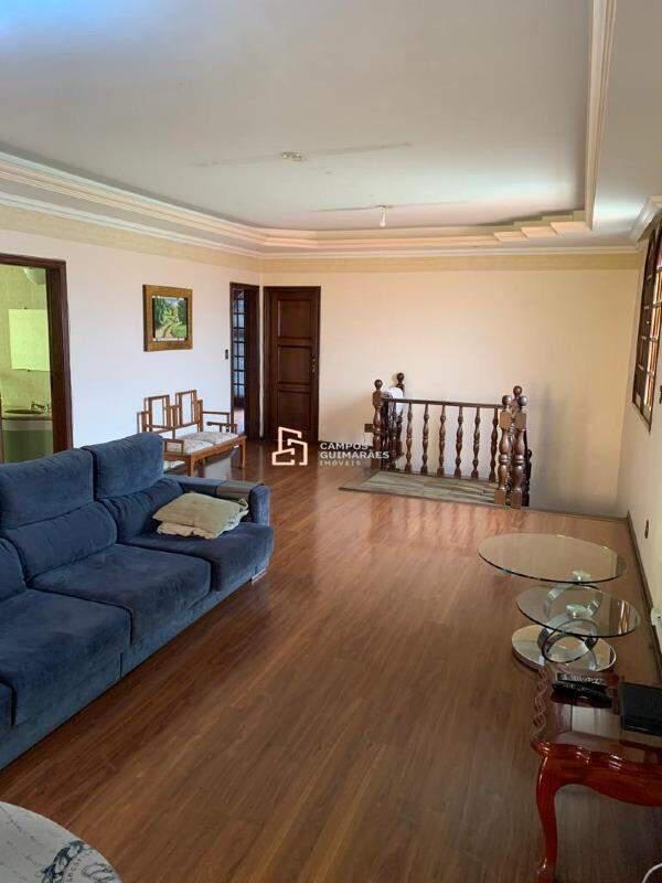 Casa, Nova Cachoeirinha, 4 Quartos, 8 Vagas, 1 Suíte