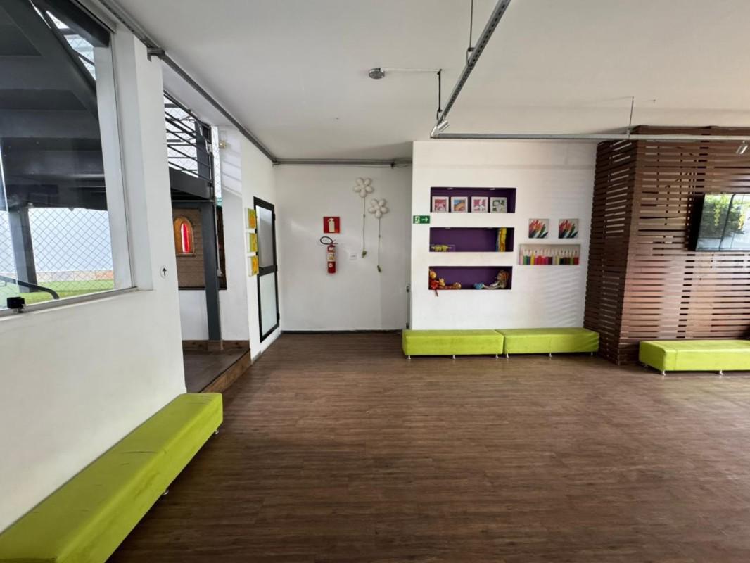 Prédio, Colégio Batista, 0 Quarto, 0 Vaga