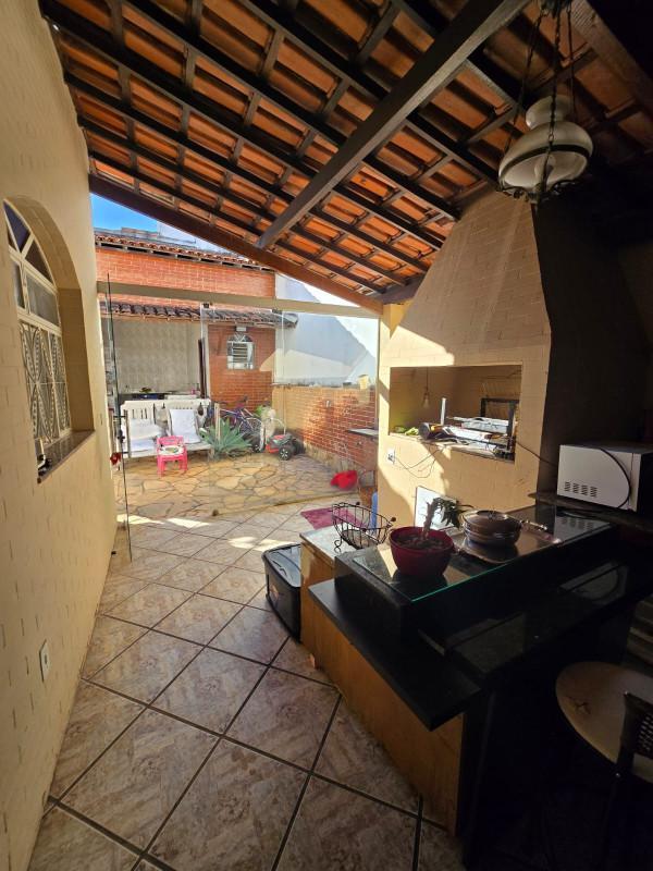 Casa, Milanez, 3 Quartos, 3 Vagas, 1 Suíte