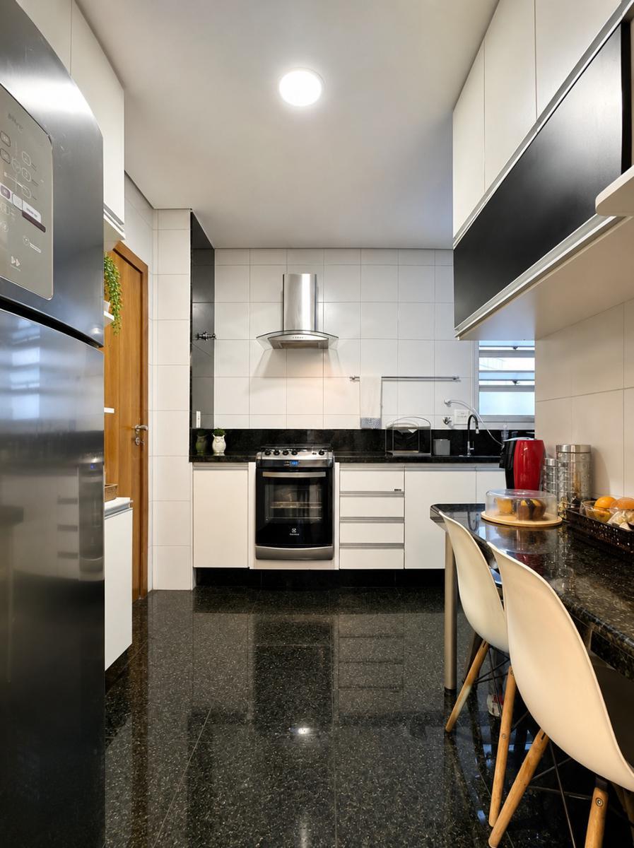 Apartamento, Santo Agostinho, 4 Quartos, 3 Vagas, 1 Suíte