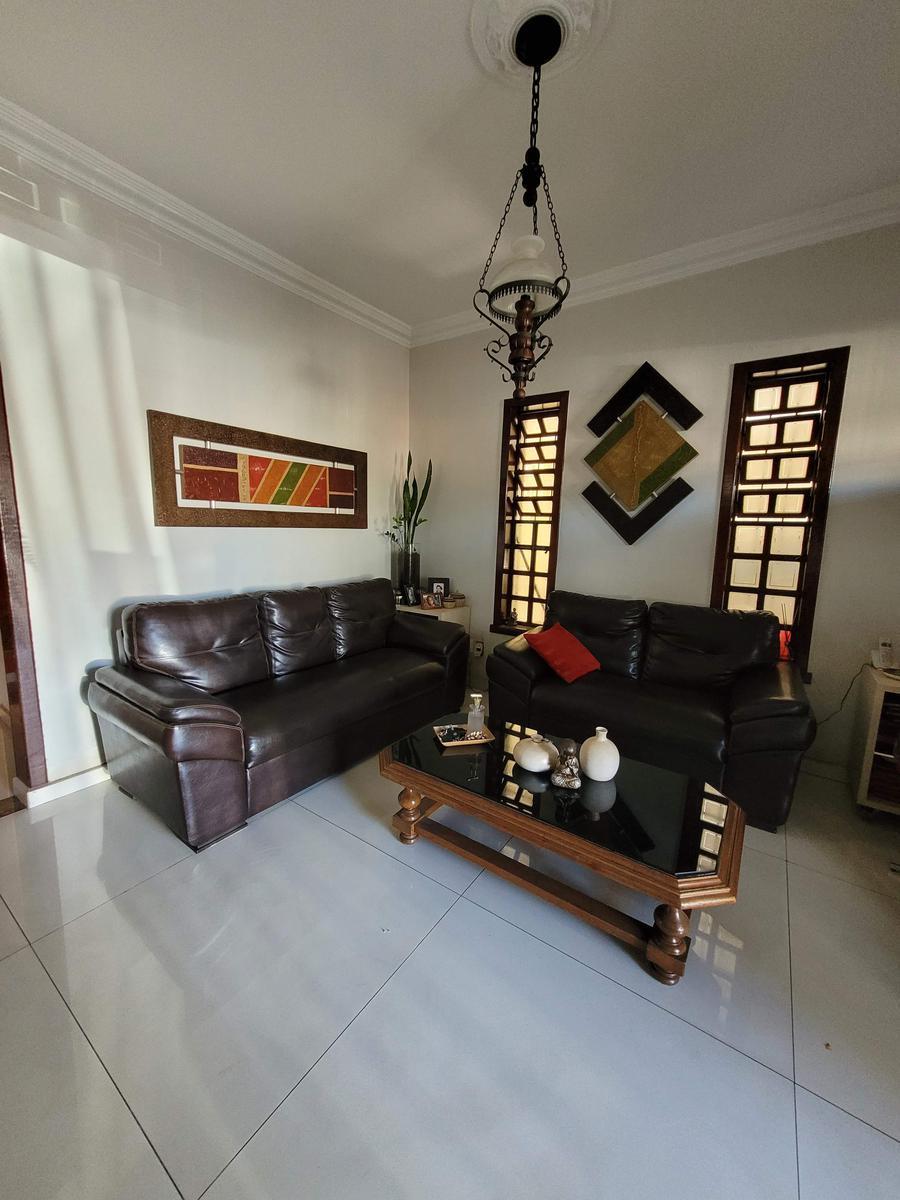 Casa, Nova Vista, 4 Quartos, 0 Vaga, 2 Suítes