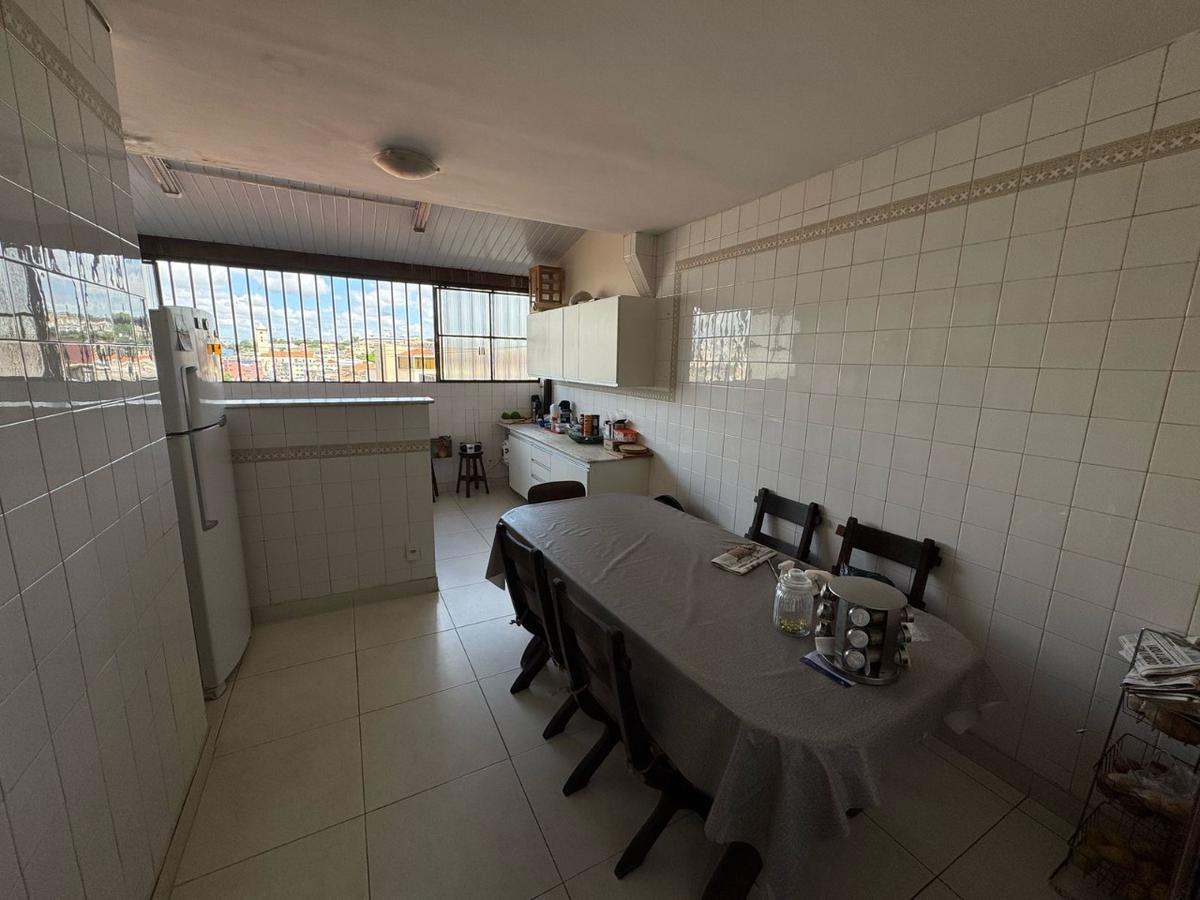 Apartamento, Colégio Batista, 3 Quartos, 1 Vaga