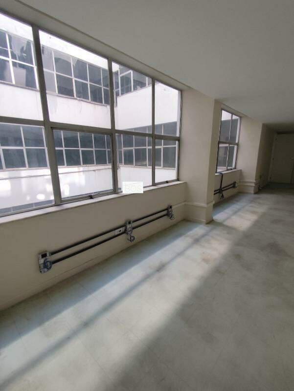 Andar, Centro, 0 Quarto, 0 Vaga