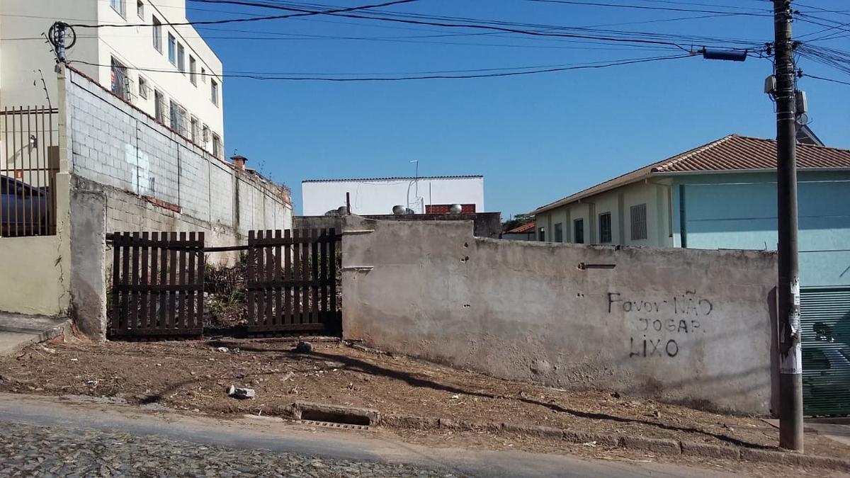 Lote, Arvoredo, 0 Quarto, 0 Vaga, 1 Suíte