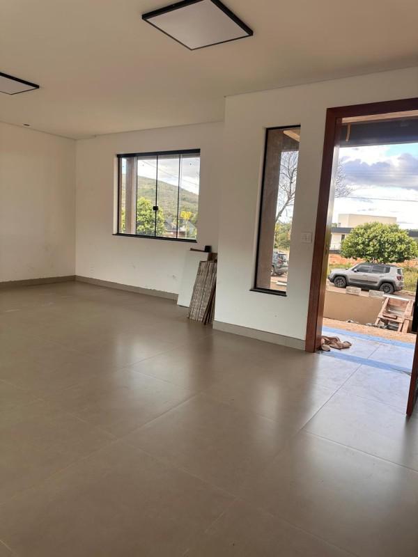 Casa, Água Limpa, 3 Quartos, 4 Vagas, 3 Suítes