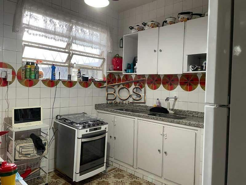 Casa, Cidade Nova, 4 Quartos, 2 Vagas, 1 Suíte