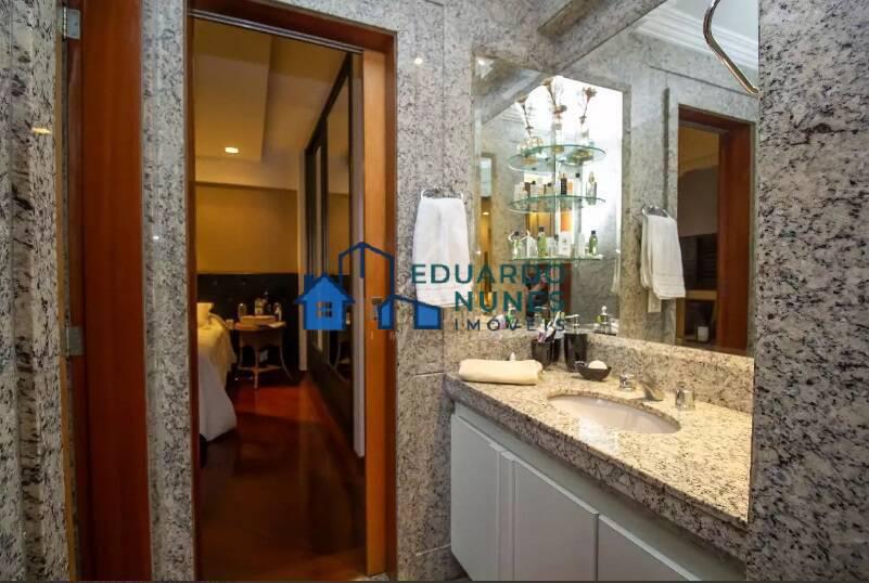 Apartamento, Funcionários, 4 Quartos, 5 Vagas, 2 Suítes