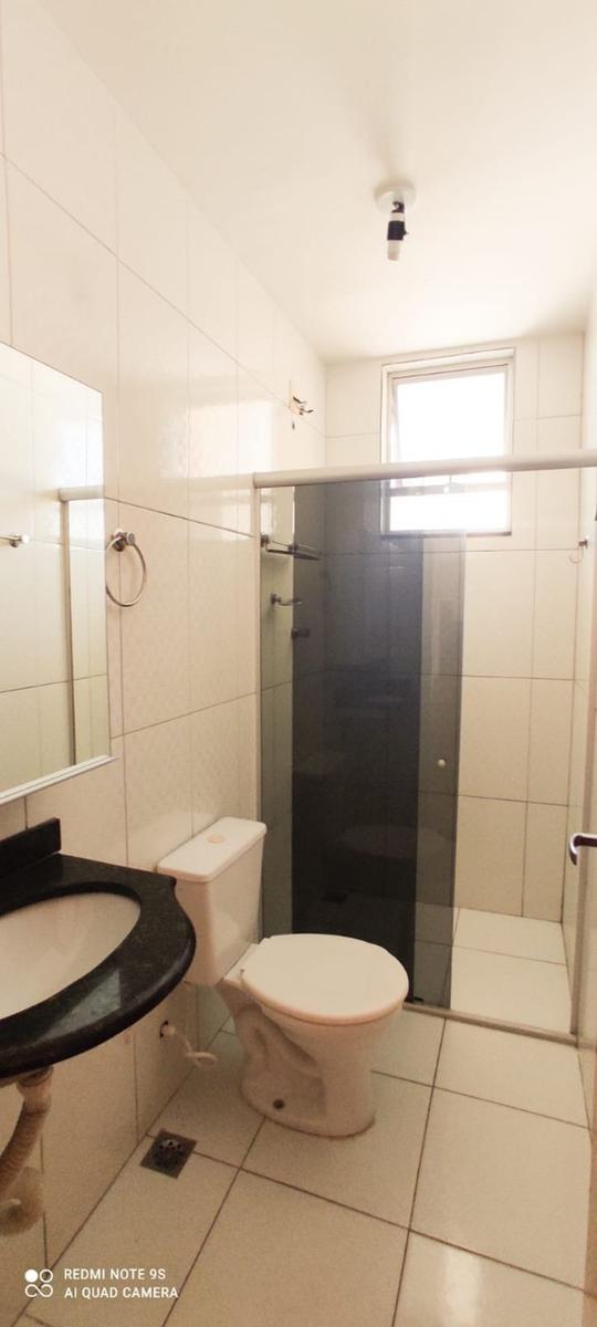 Casa, Parque Turistas, 2 Quartos, 2 Vagas, 1 Suíte