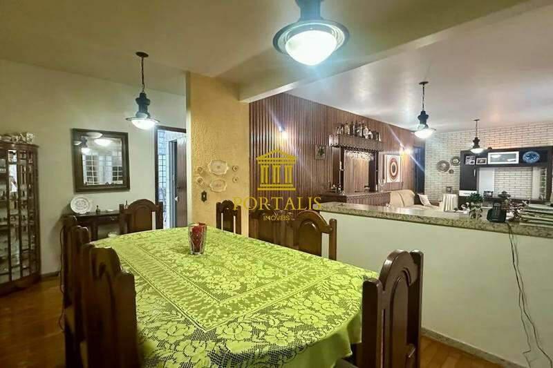 Casa, Serra, 4 Quartos, 4 Vagas, 1 Suíte