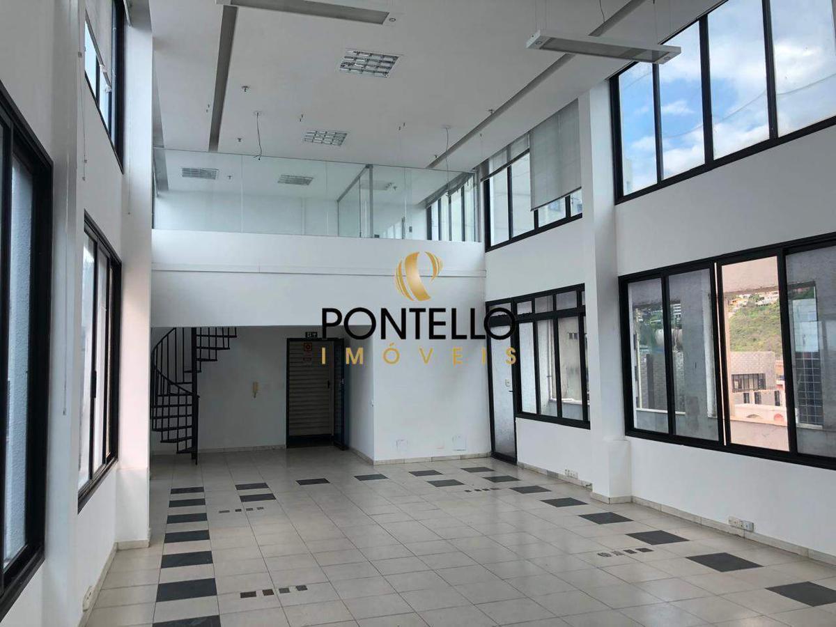 Sala, Estoril, 0 Quarto, 2 Vagas