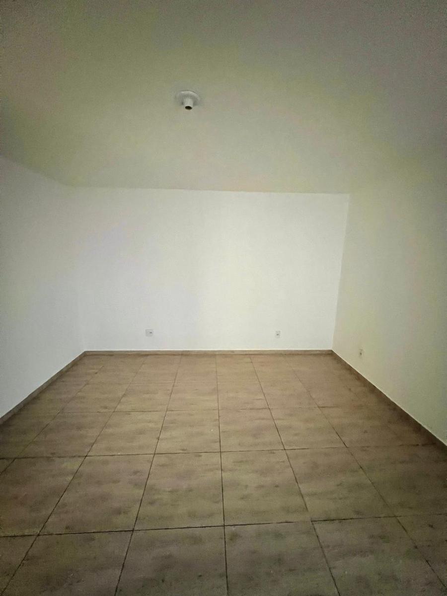 Sala, Centro, 2 Quartos, 0 Vaga, 1 Suíte