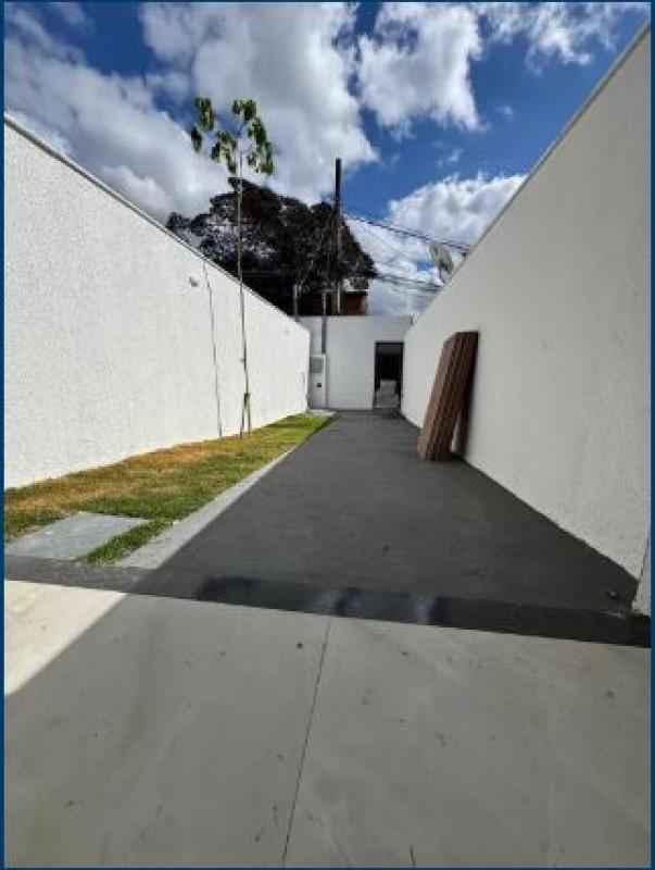 Casa, Candelária, 2 Quartos, 2 Vagas, 2 Suítes