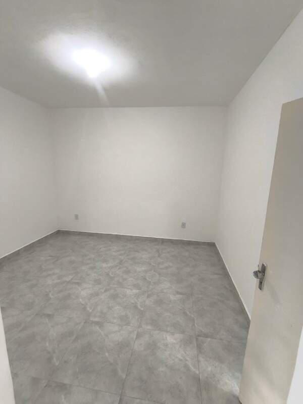 Casa Comercial, Planalto, 0 Quarto, 1 Vaga