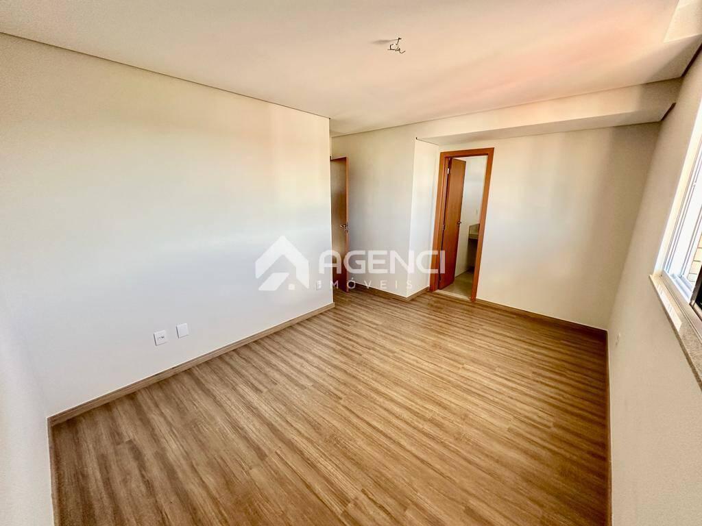 Apartamento, Serrano, 4 Quartos, 0 Vaga, 1 Suíte