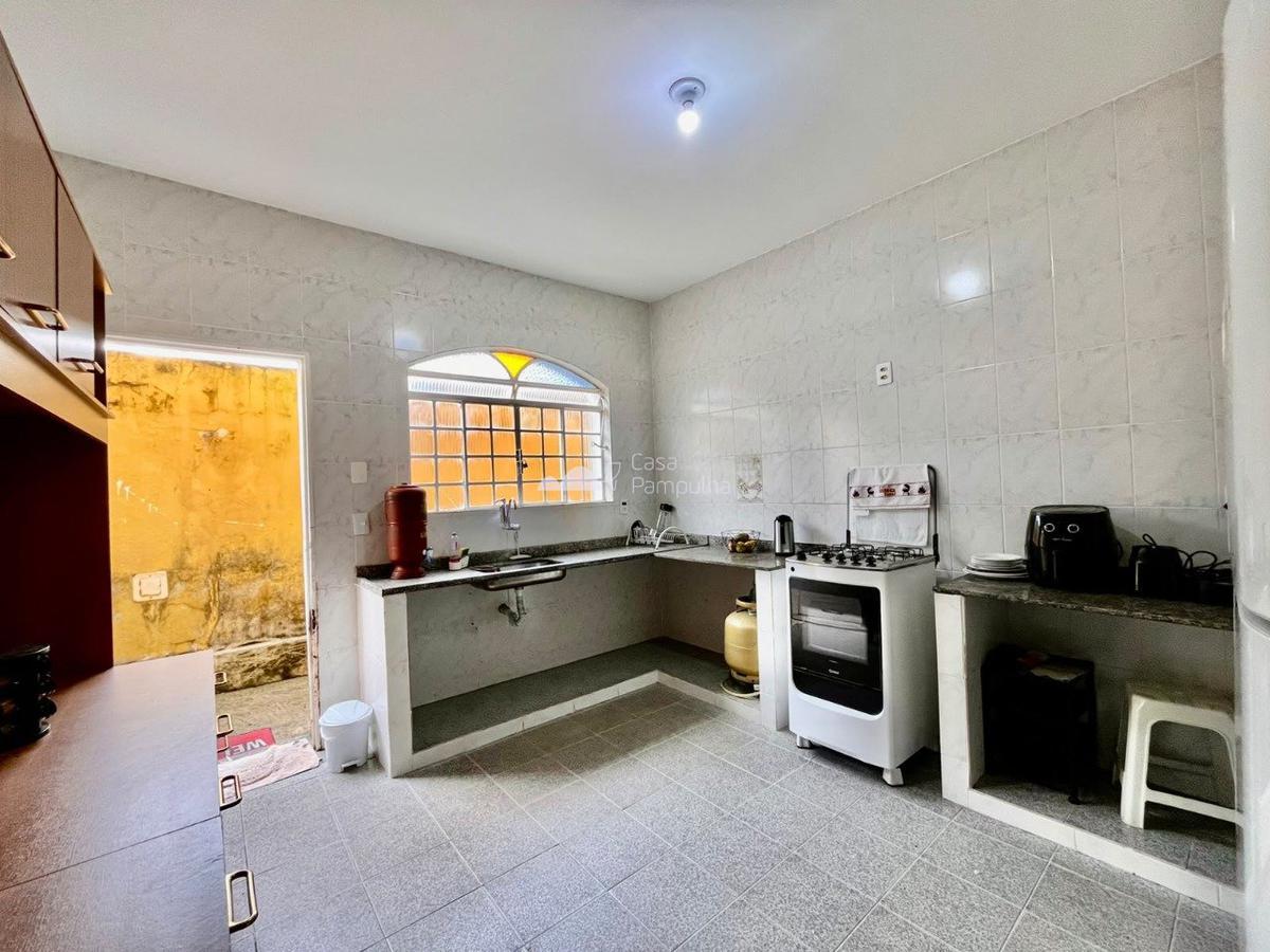Casa, Planalto, 6 Quartos, 6 Vagas, 2 Suítes