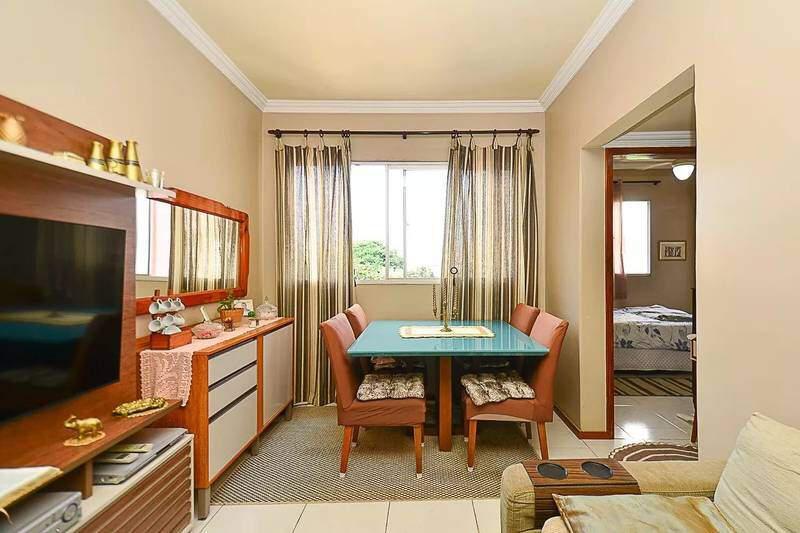 Apartamento, Sagrada Família, 2 Quartos, 1 Vaga, 1 Suíte