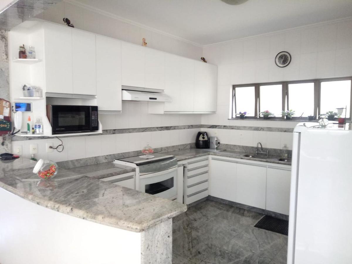Casa, Itapoã, 4 Quartos, 2 Vagas, 1 Suíte