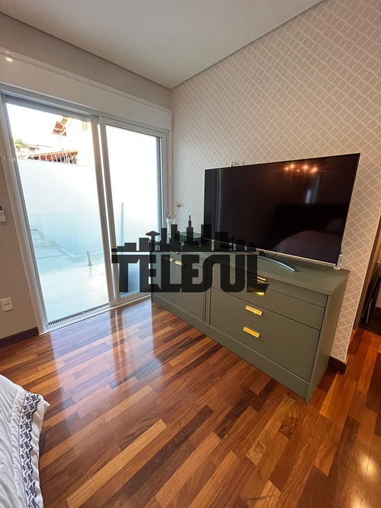 Casa, Campos Elíseos, 3 Quartos, 5 Vagas, 1 Suíte